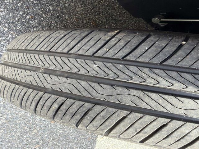 Used 2025 Toyota Prius LE image 30