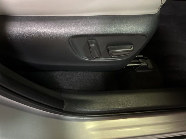 Used 2024 Toyota RAV4 Limited AWD/4WD image 64