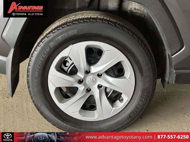 Certified 2023 Toyota RAV4 LE AWD/4WD image 11