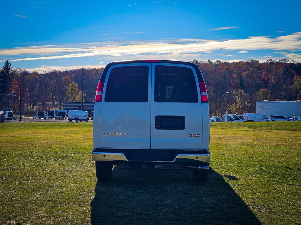 New 2025 GMC Savana 3500 Extended w/ Driver Convenience Package image 5