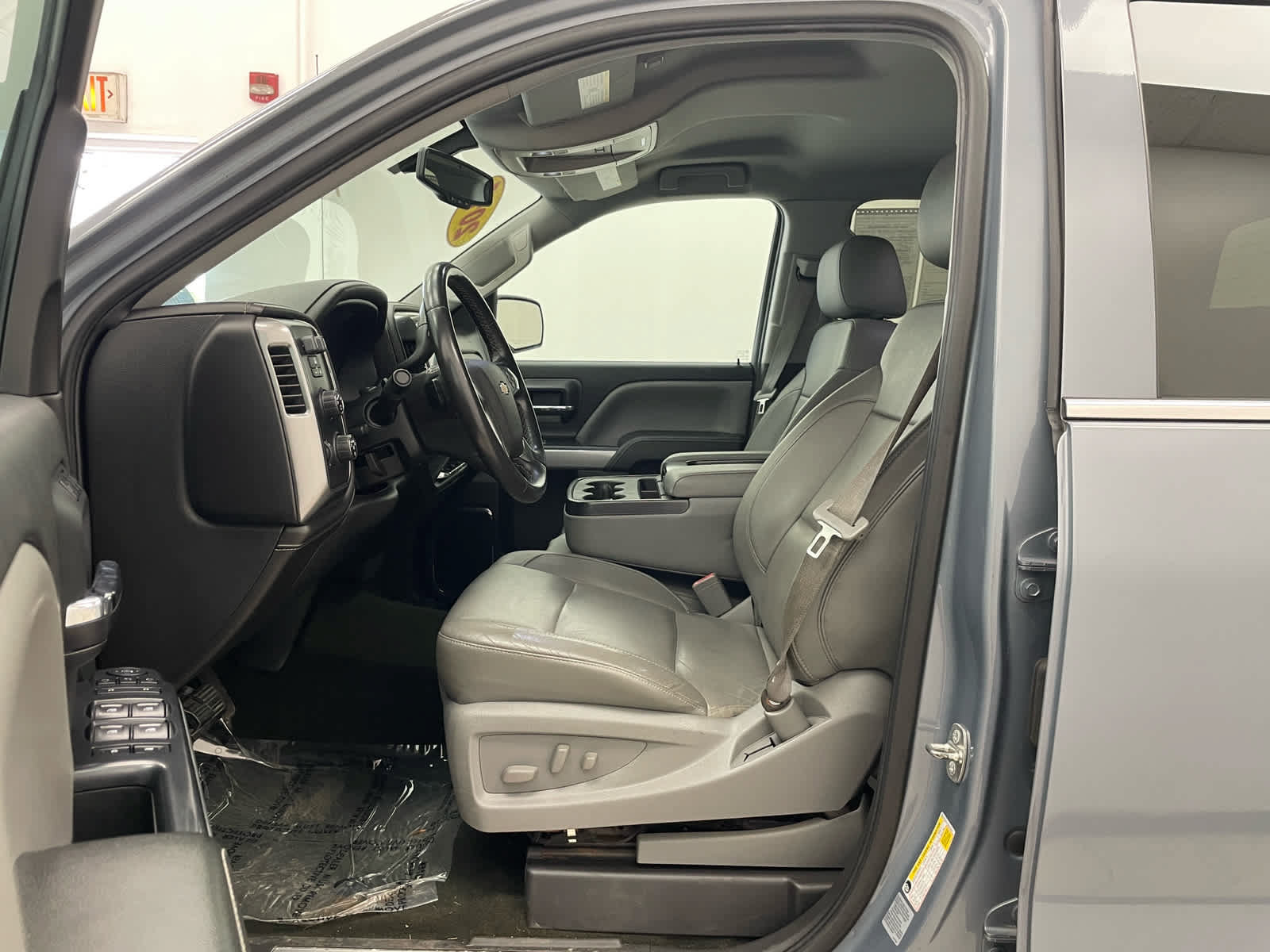 Used 2015 Chevrolet Silverado 1500 LTZ Z71 AWD/4WD image 8