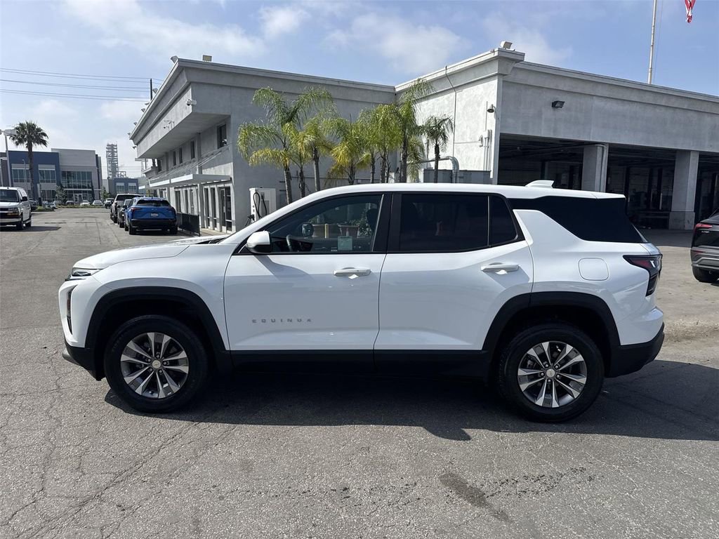 Used 2025 Chevrolet Equinox LT image 6
