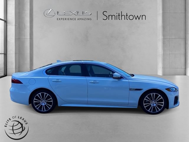 Used 2023 Jaguar XF R-Dynamic SE AWD/4WD image 4