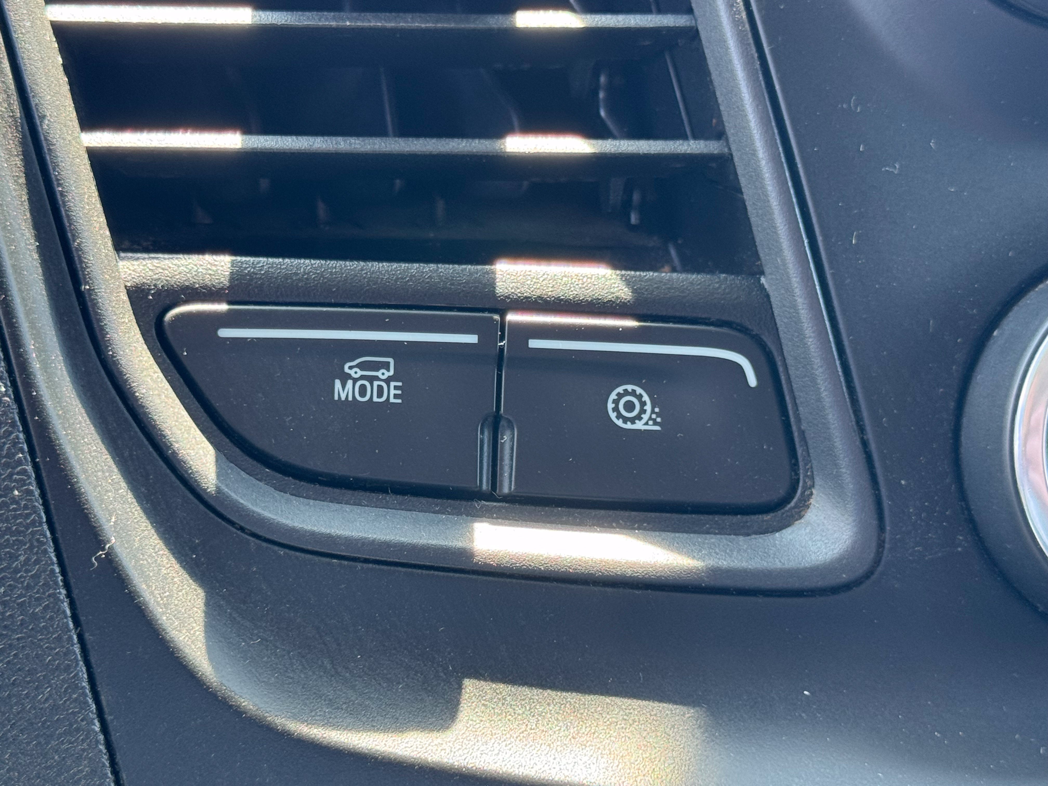 Used 2023 Ford Transit 250 Medium Roof AWD image 33