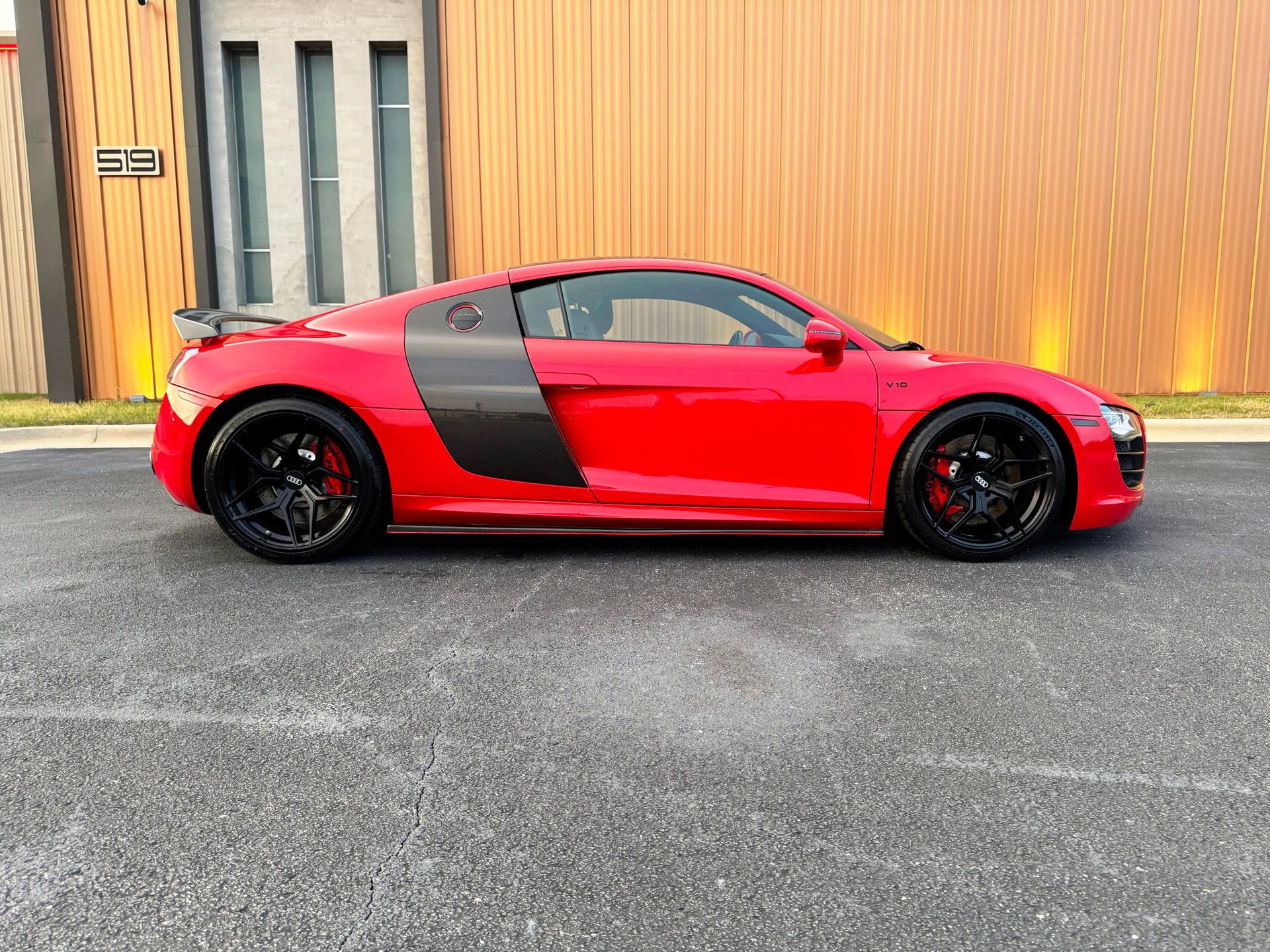 Used 2011 Audi R8 V10 AWD/4WD image 6