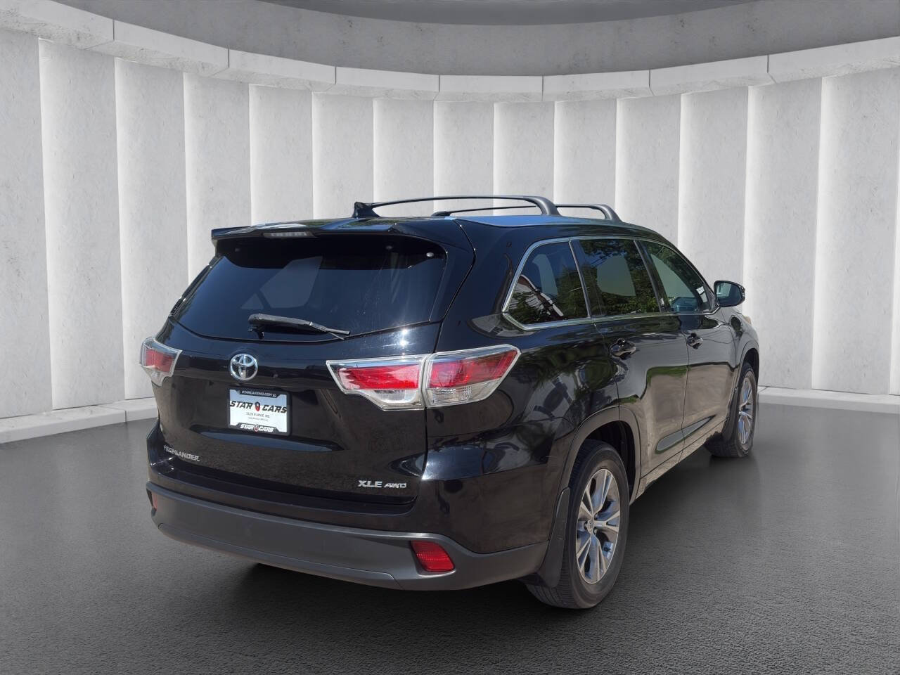 Used 2015 Toyota Highlander XLE AWD/4WD image 6