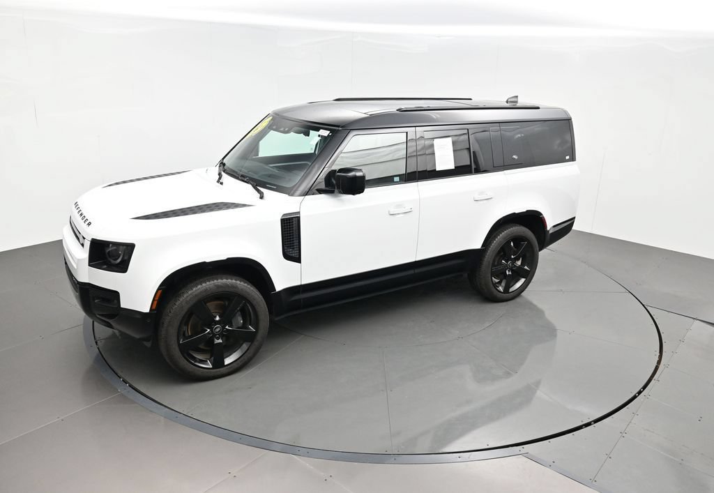 Used 2023 Land Rover Defender 130 X-Dynamic SE AWD/4WD image 47