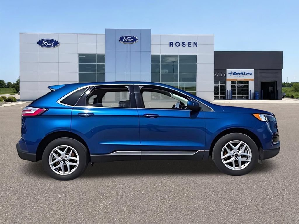 Used 2024 Ford Edge SEL w/ Convenience Package AWD/4WD image 2