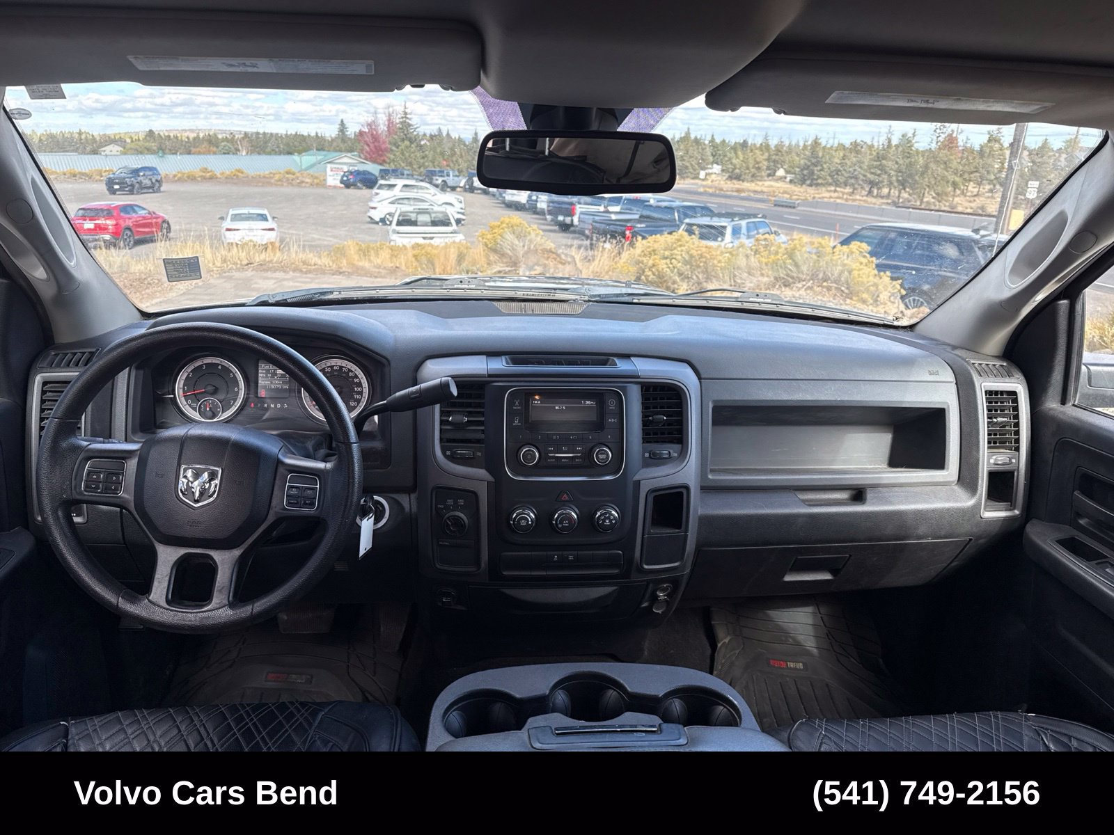 Used 2017 RAM 1500 ST w/ SXT Appearance Group AWD/4WD image 10