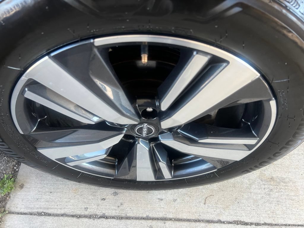 Certified 2023 Nissan Rogue SL w/ SL Premium Package AWD/4WD image 41