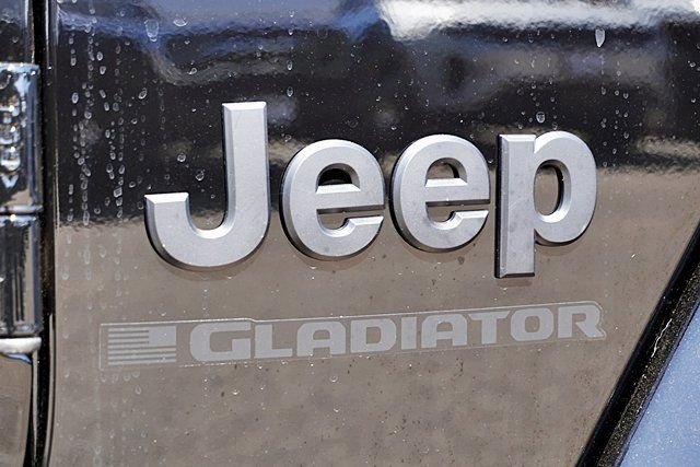 New 2025 Jeep Gladiator Sport S image 11