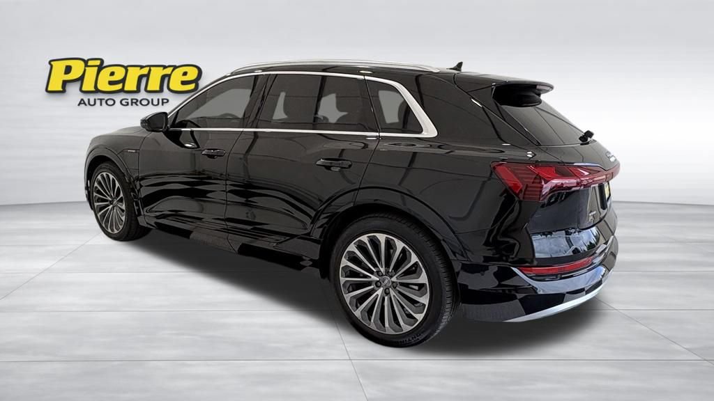 Used 2019 Audi e-tron Prestige AWD/4WD image 2
