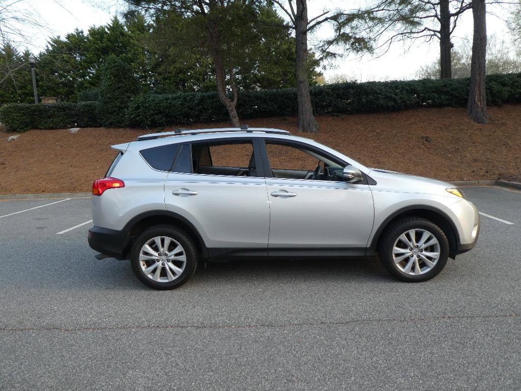 Used 2013 Toyota RAV4 Limited image 30