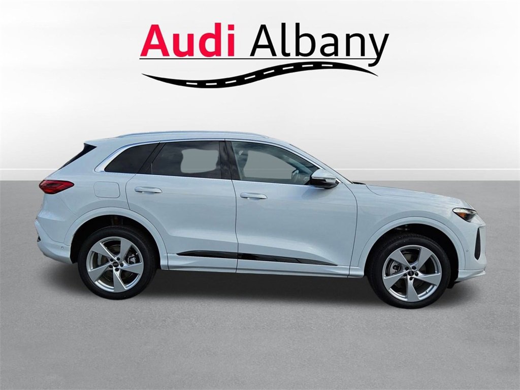 Used 2025 Audi Q5 Premium Plus image 3