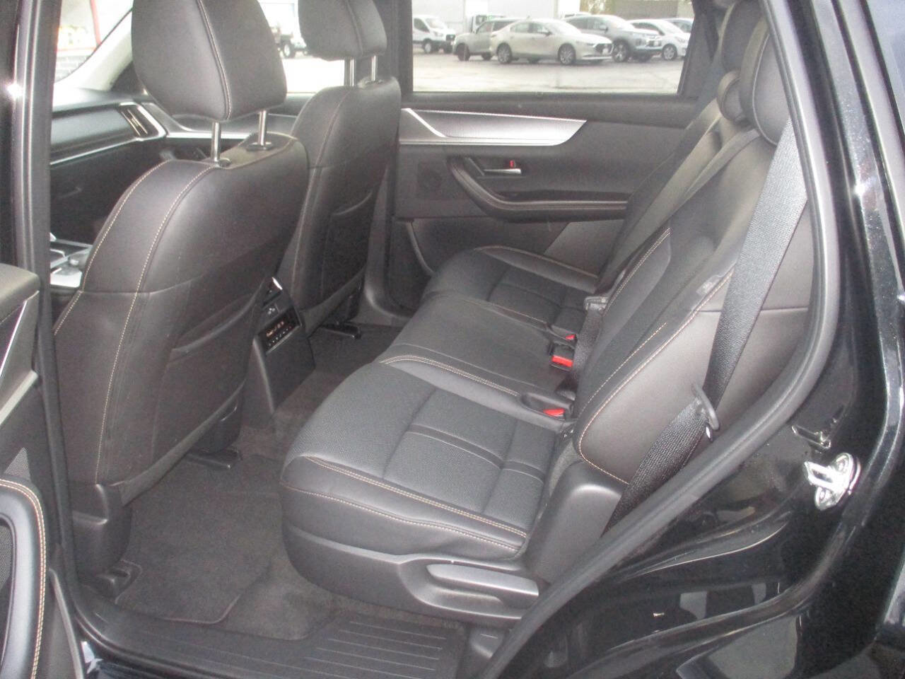 Used 2025 MAZDA CX-70 3.3 Turbo w/ Preferred Package image 6