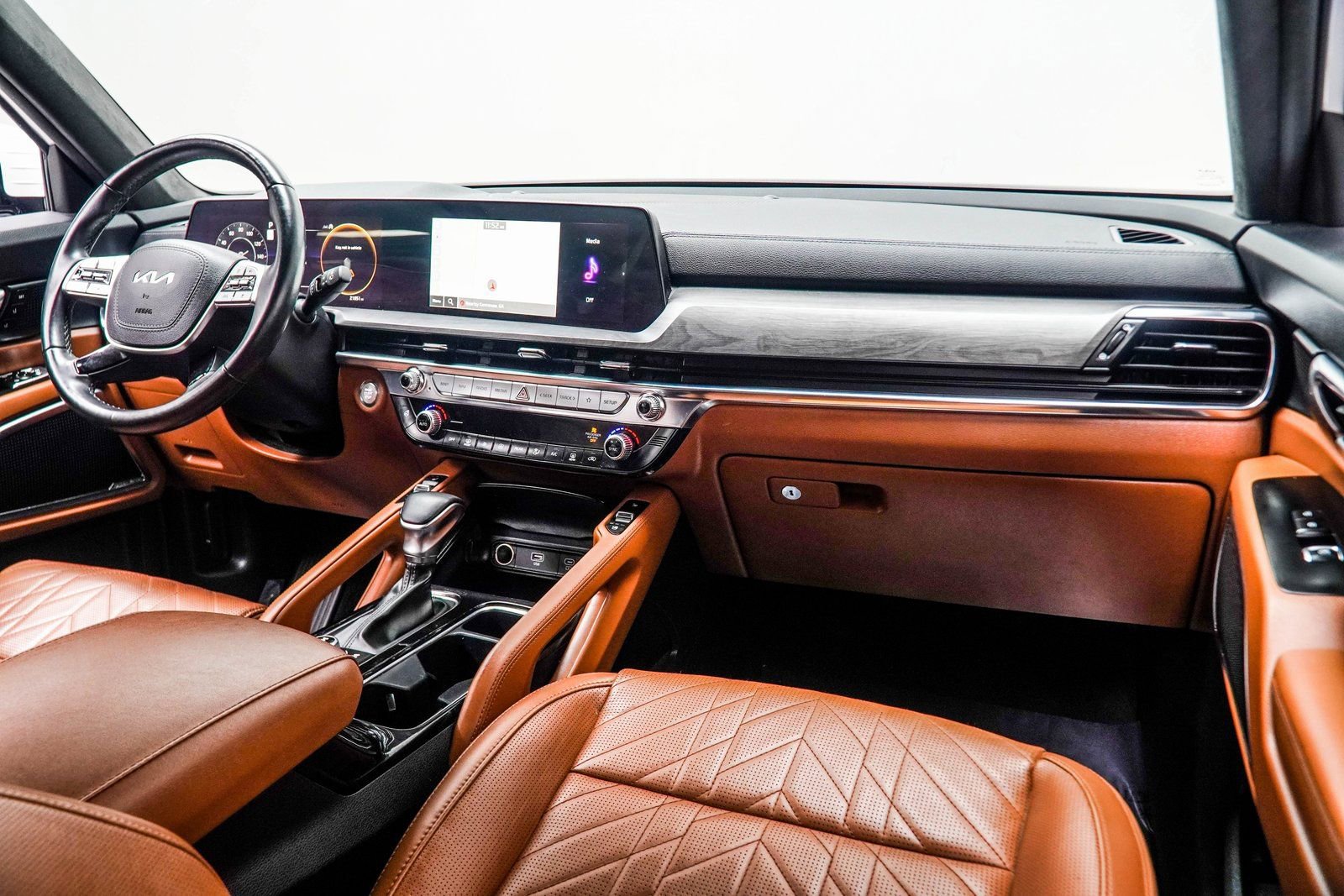 Used 2023 Kia Telluride SX Prestige X-Line image 16