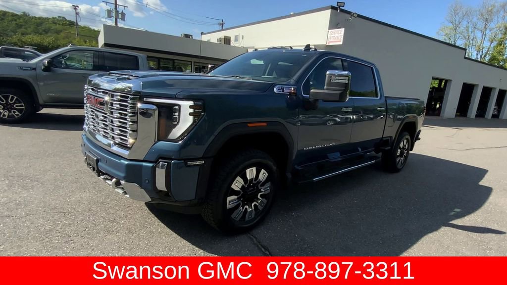Used 2025 GMC Sierra 2500 Denali w/ Denali Reserve Package AWD/4WD image 4