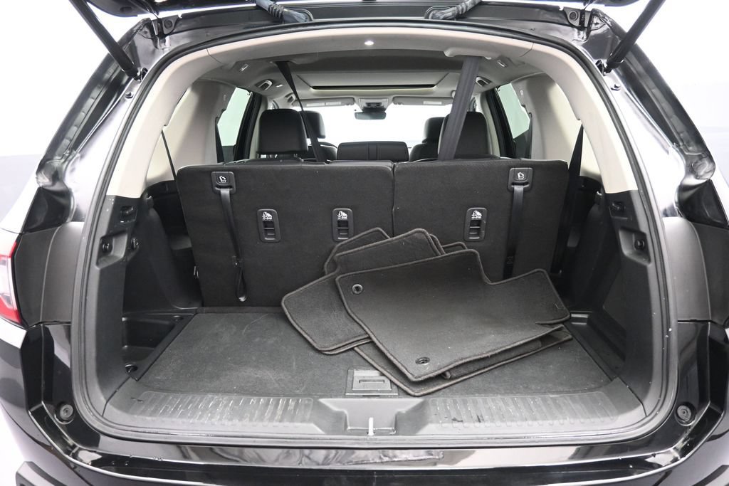 Certified 2025 Honda Pilot Touring image 24