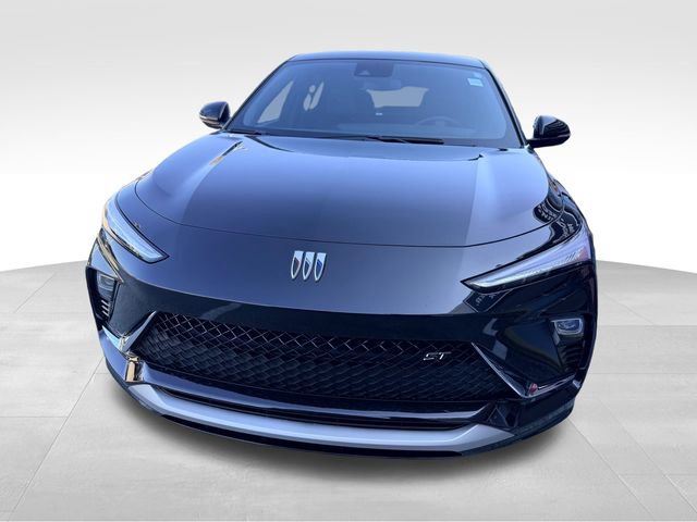 Used 2025 Buick Envista Sport Touring w/ Experience Buick Package image 2