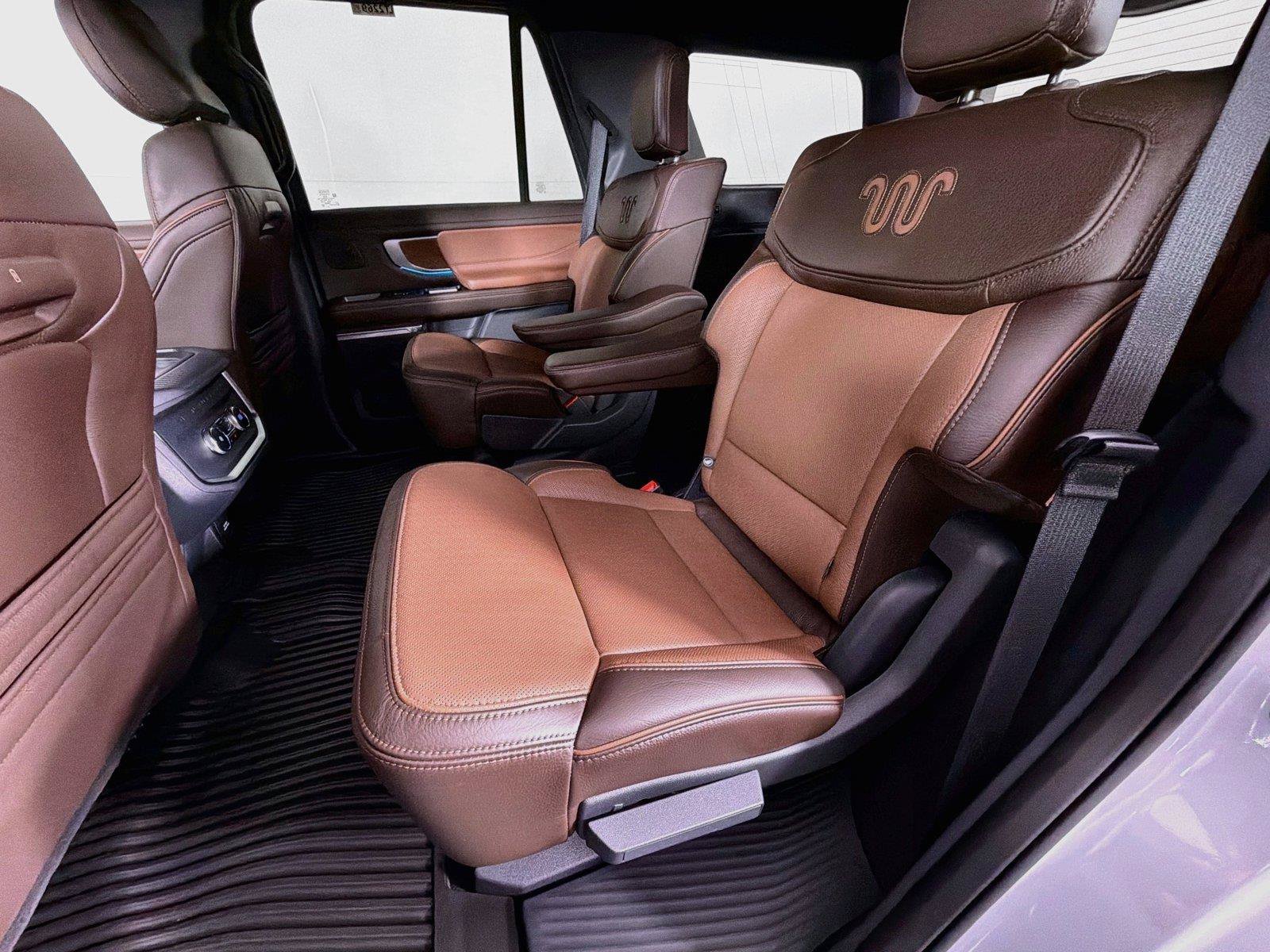 Used 2025 Ford Expedition King Ranch AWD/4WD image 26