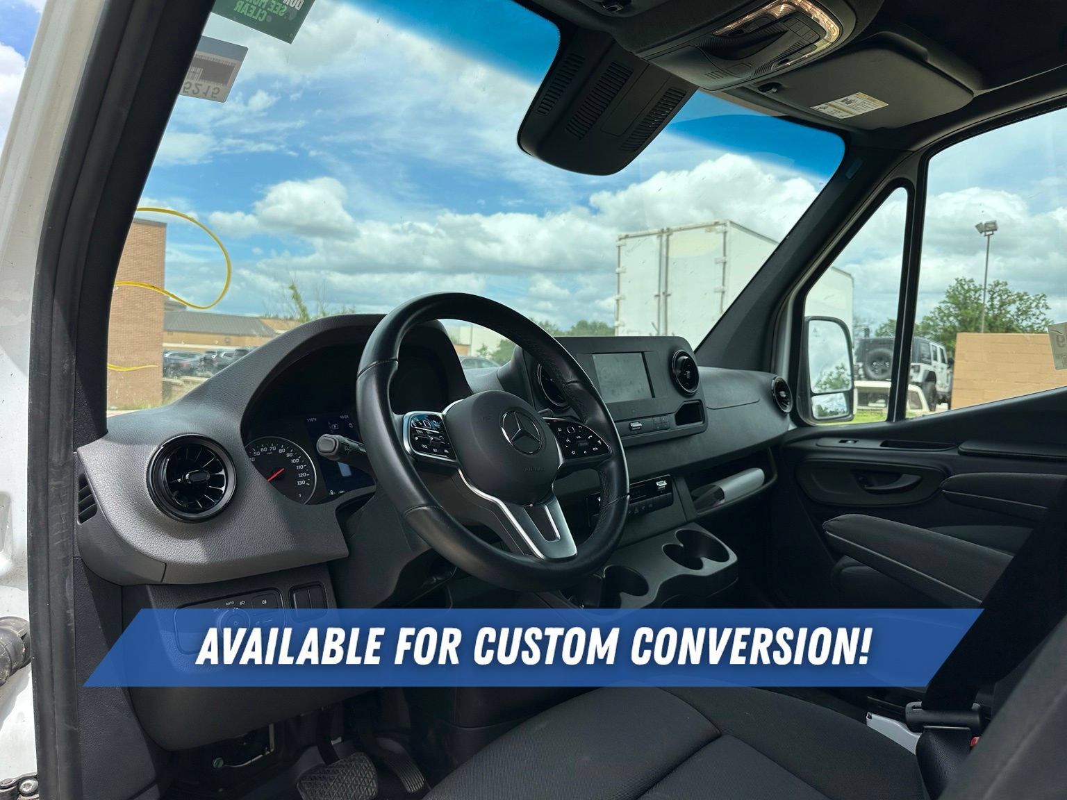 Used 2022 Mercedes-Benz Sprinter 2500 image 10
