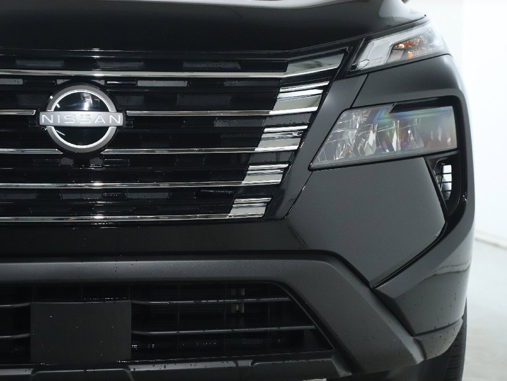 Certified 2026 Nissan Rogue SV image 8