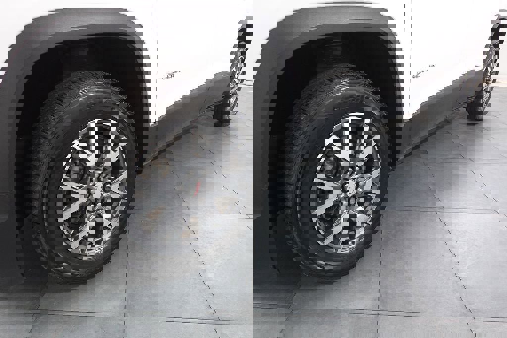 Used 2023 GMC Acadia SLT AWD/4WD image 31