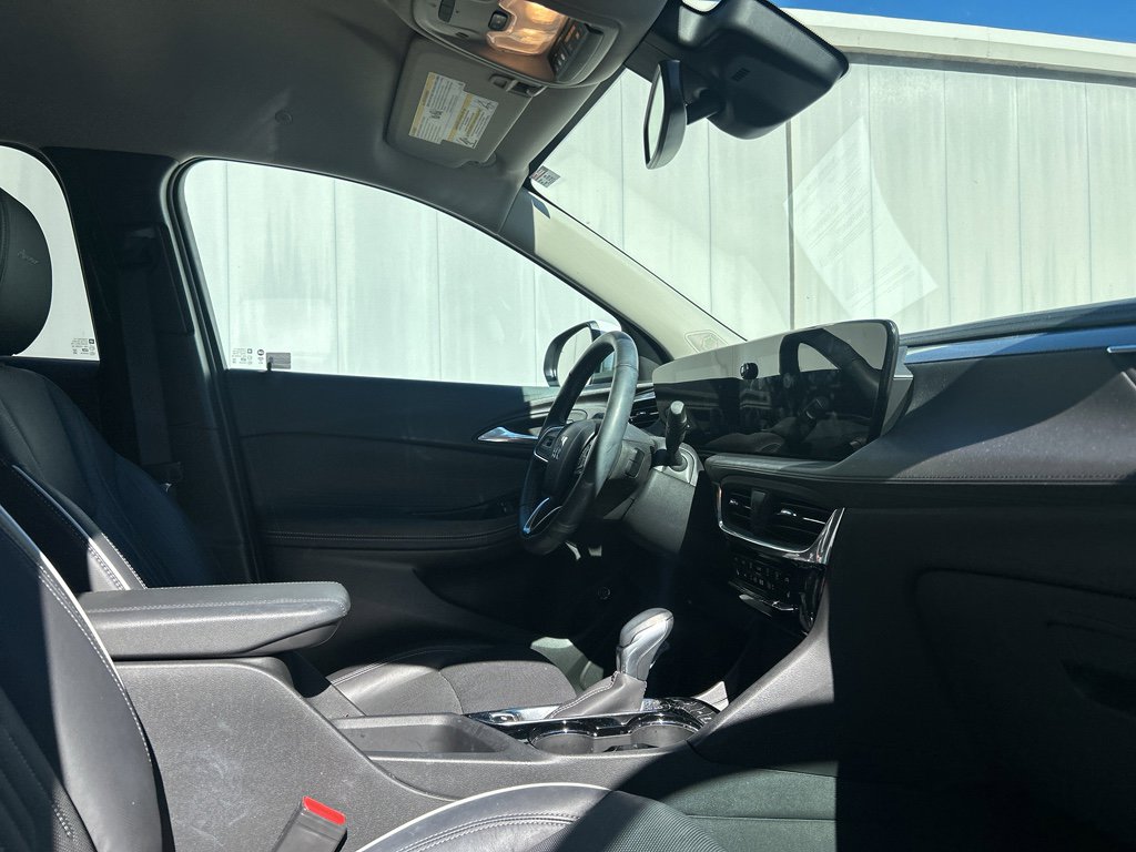 Used 2024 Buick Encore GX Avenir w/ Avenir Convenience Package image 18