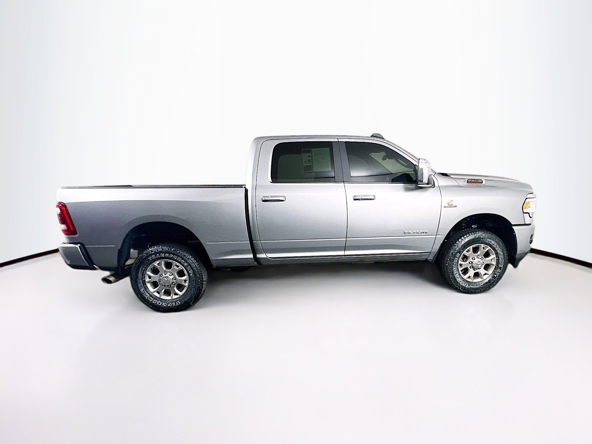 Used 2024 RAM 2500 Laramie w/ Safety Group image 10