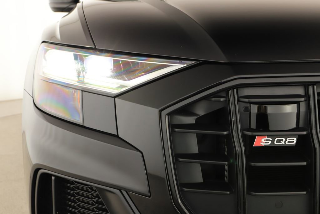 Certified 2021 Audi SQ8 Premium Plus w/ SQ8 Black Optic Package image 34