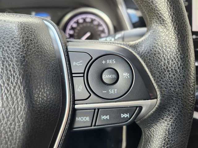 Used 2023 Toyota Camry LE image 28