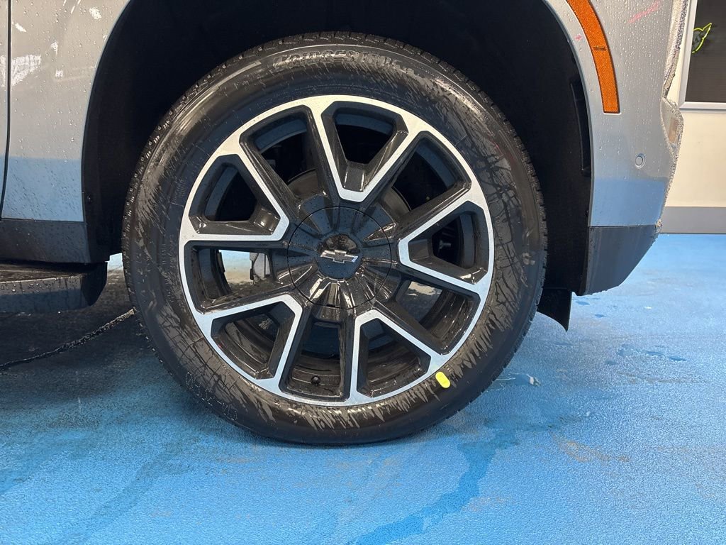 New 2026 Chevrolet Suburban RST w/ Comfort Package image 3