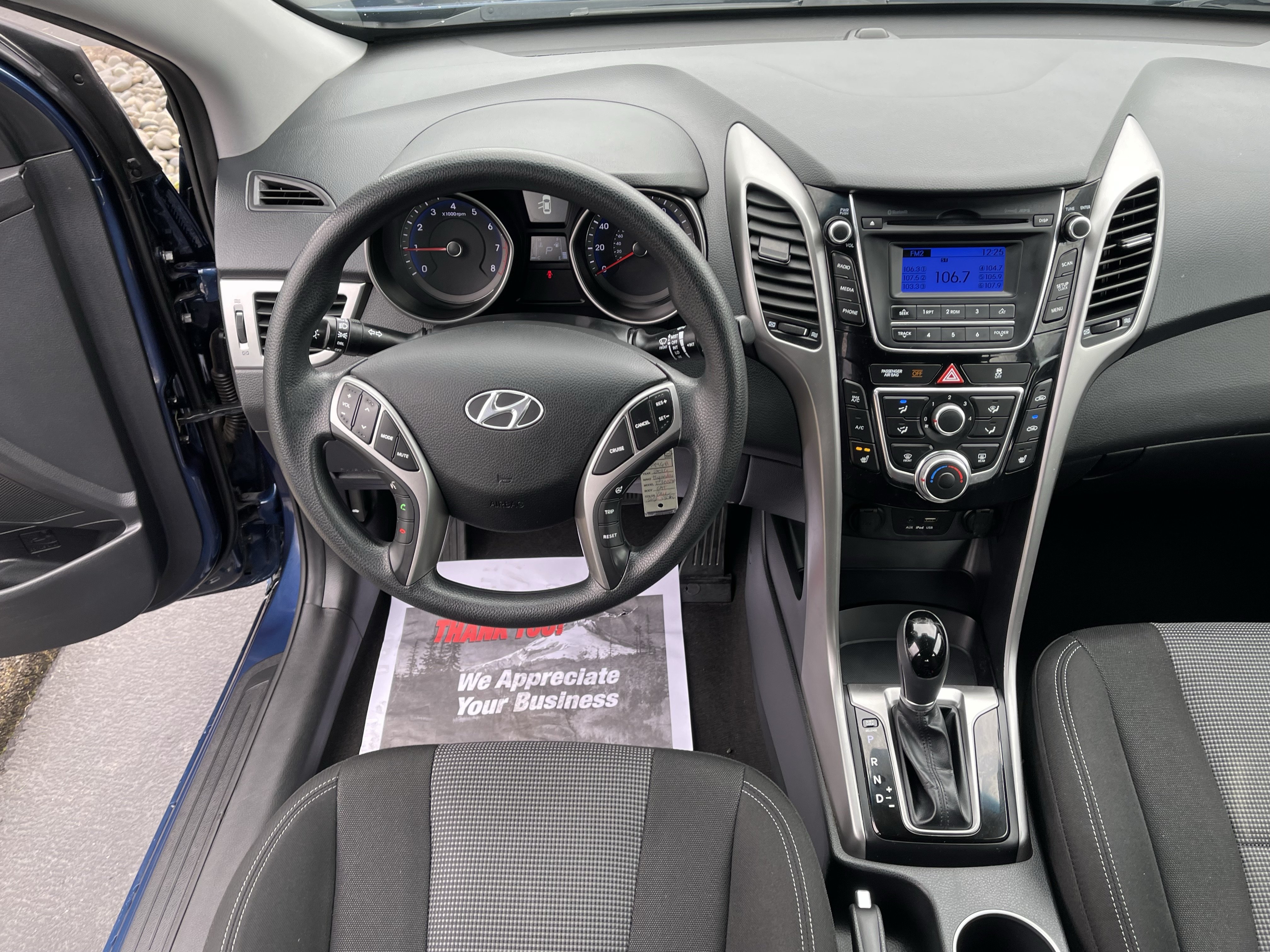 Used 2016 Hyundai Elantra GT FWD image 9