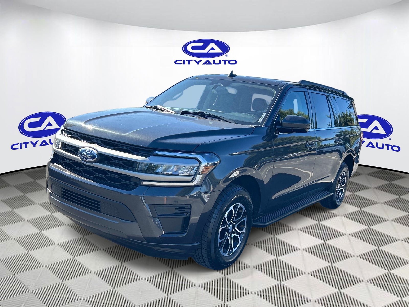 Used 2024 Ford Expedition Max XLT RWD image 8