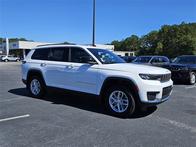 New 2025 Jeep Grand Cherokee L Laredo w/ Trailer Tow Package