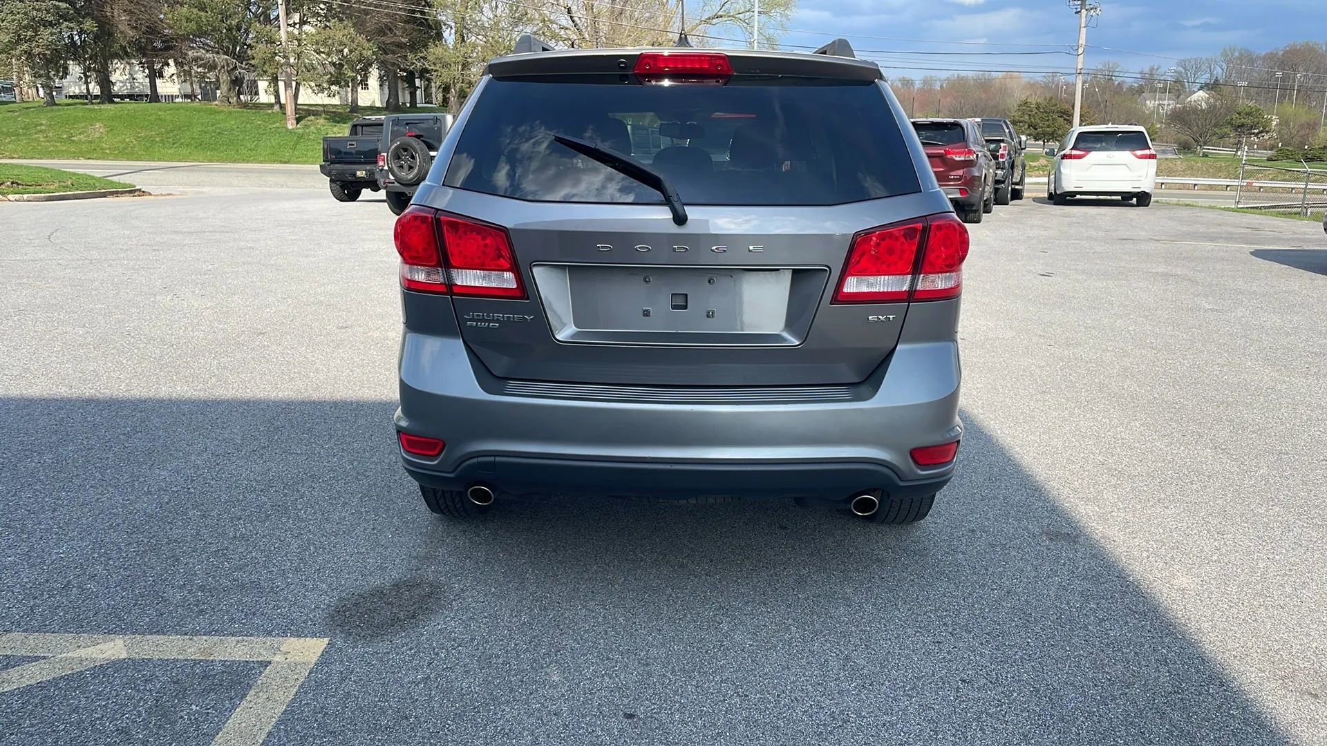 Used 2012 Dodge Journey SXT w/ Flexible Seating Group image 8