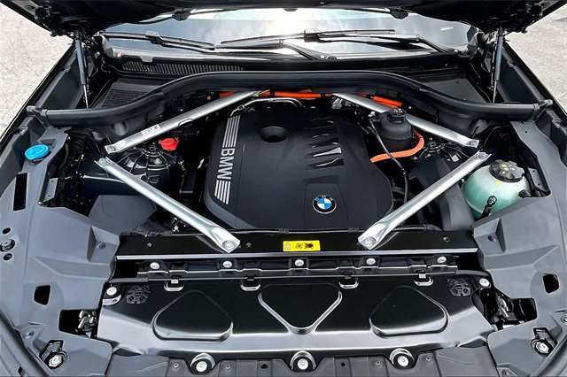 New 2026 BMW X5 xDrive50e w/ Premium Package image 11