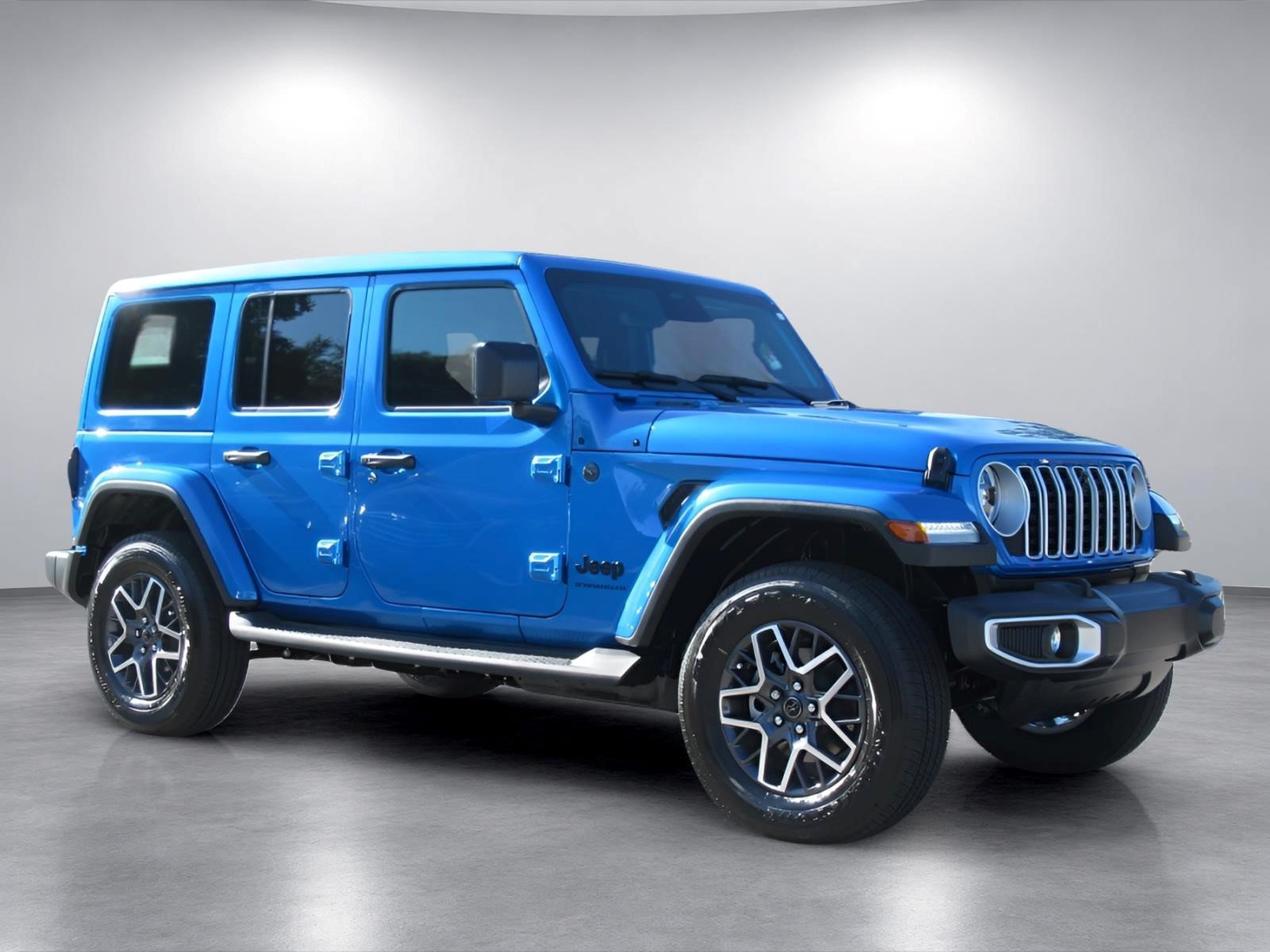 New 2026 Jeep Wrangler Unlimited Sahara w/ Technology Group