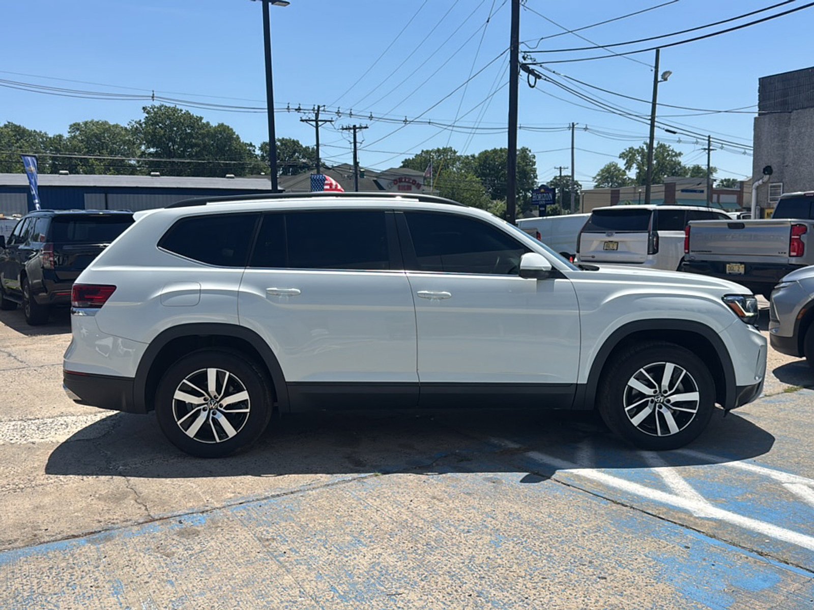 Used 2021 Volkswagen Atlas SE FWD image 9