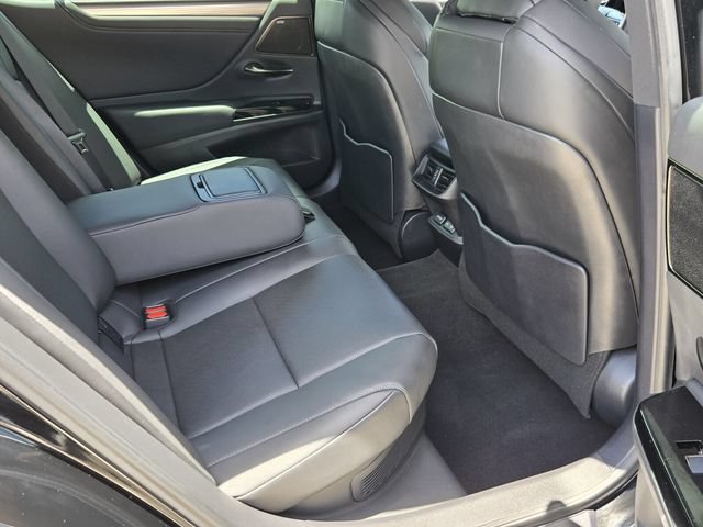 Used 2024 Lexus ES 300h F Sport FWD image 15
