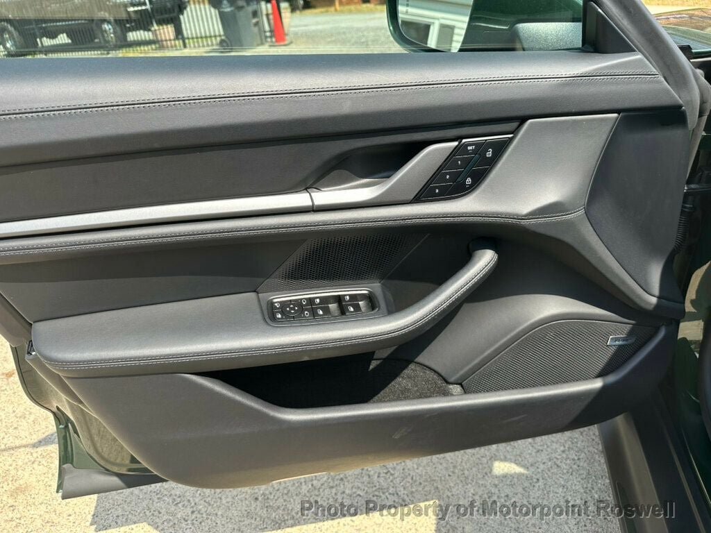 Used 2025 Porsche Taycan RWD image 13
