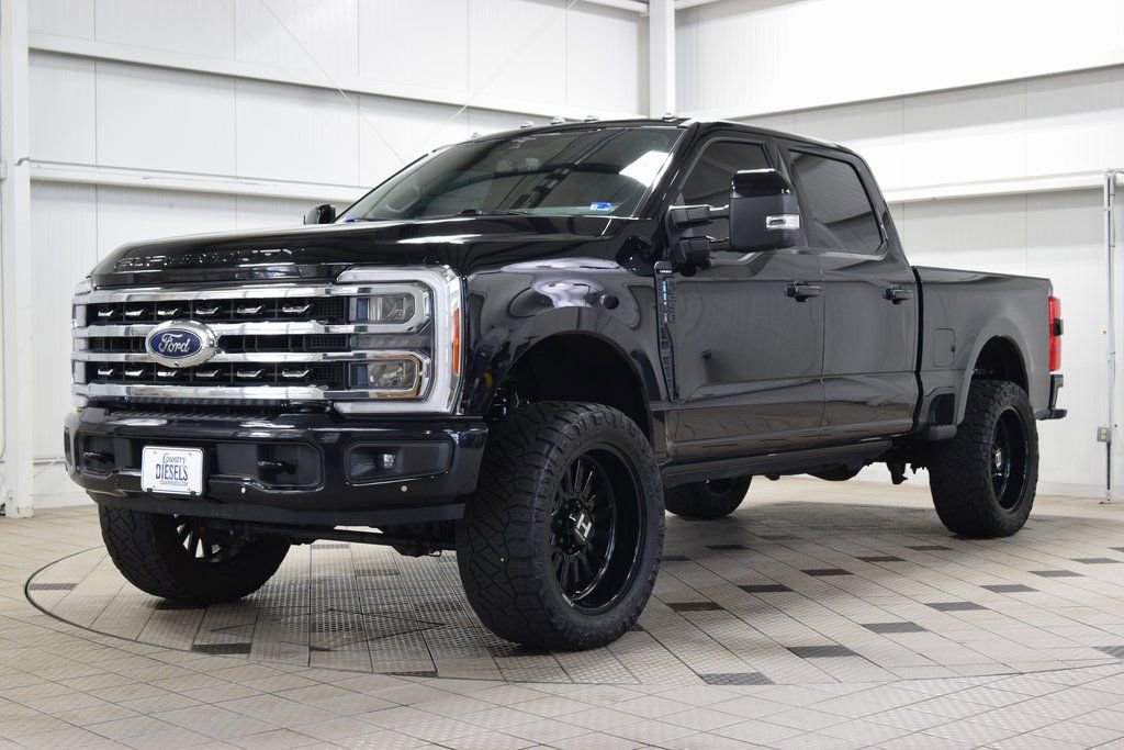 Used 2023 Ford F250 Lariat w/ Lariat Ultimate Package image 3