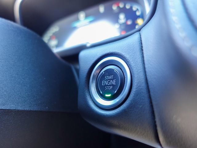 Used 2024 Chevrolet Suburban Premier image 20