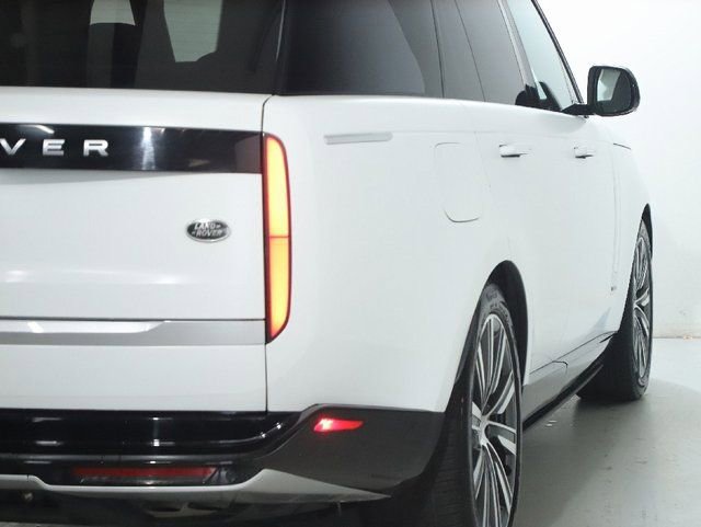 Certified 2023 Land Rover Range Rover Autobiography AWD/4WD image 8