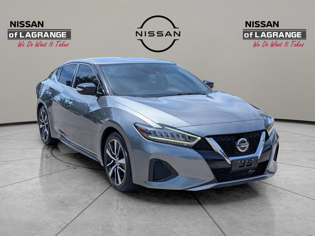 Used 2022 Nissan Maxima SV w/ Floor Mat Group FWD image 3
