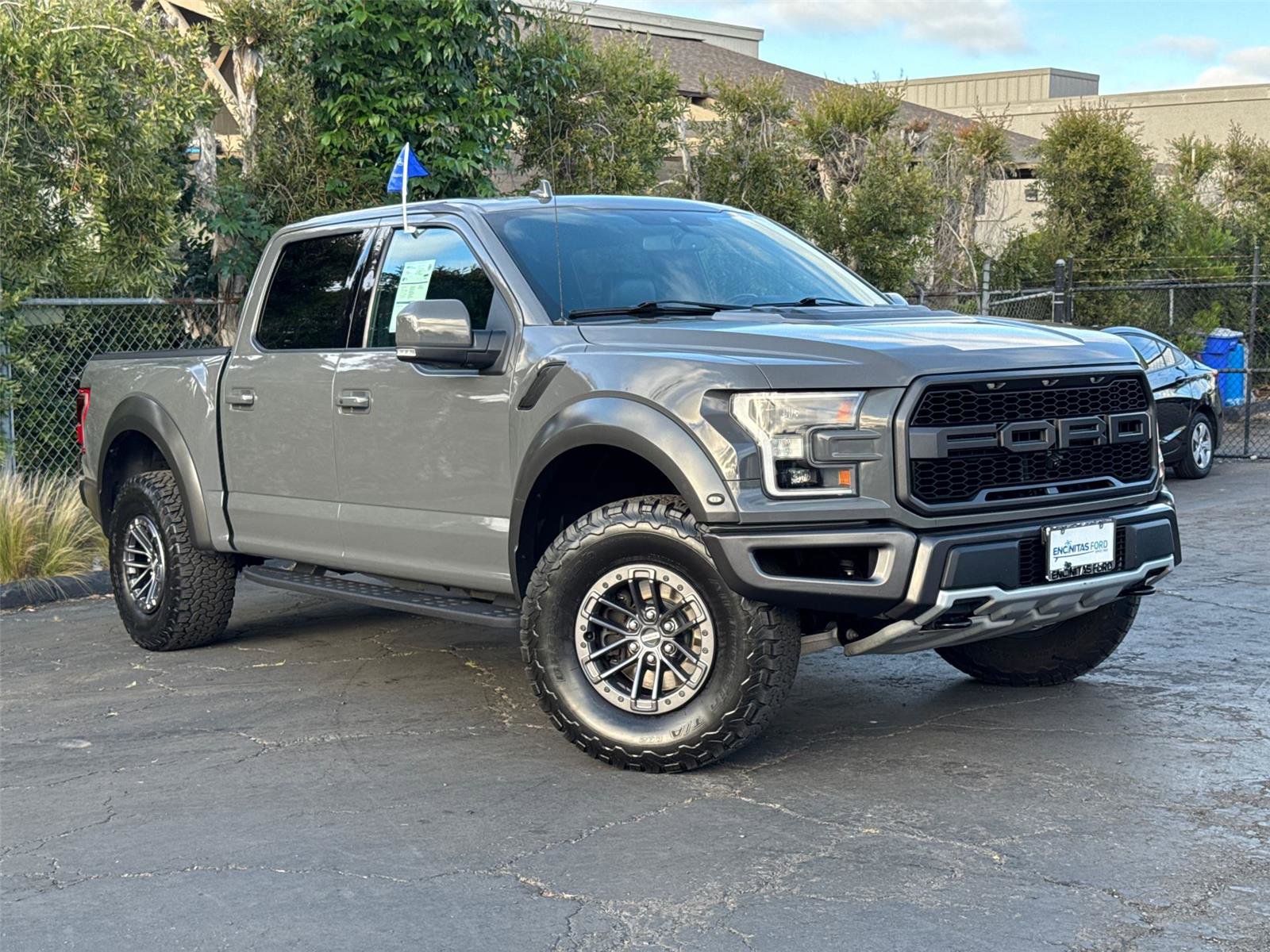 Certified 2020 Ford F150 Raptor w/ Equipment Group 802A Luxury image 2