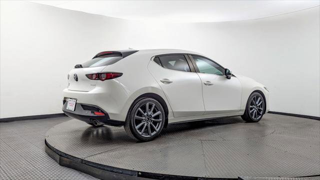 Used 2019 MAZDA MAZDA3 AWD Hatchback w/ Preferred Pkg image 8