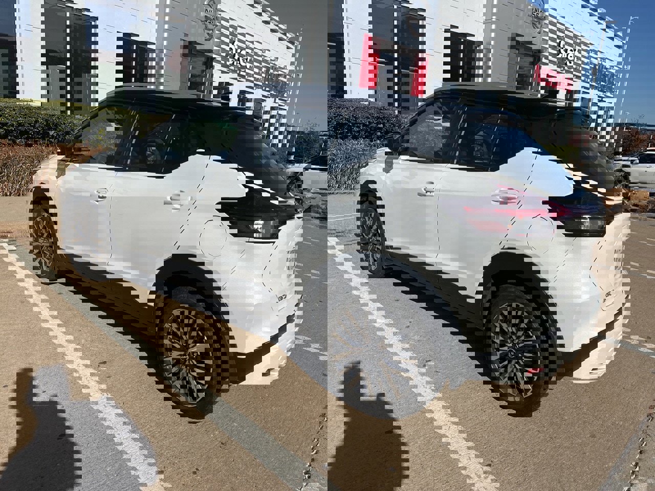 Certified 2023 Nissan Kicks SV image 3