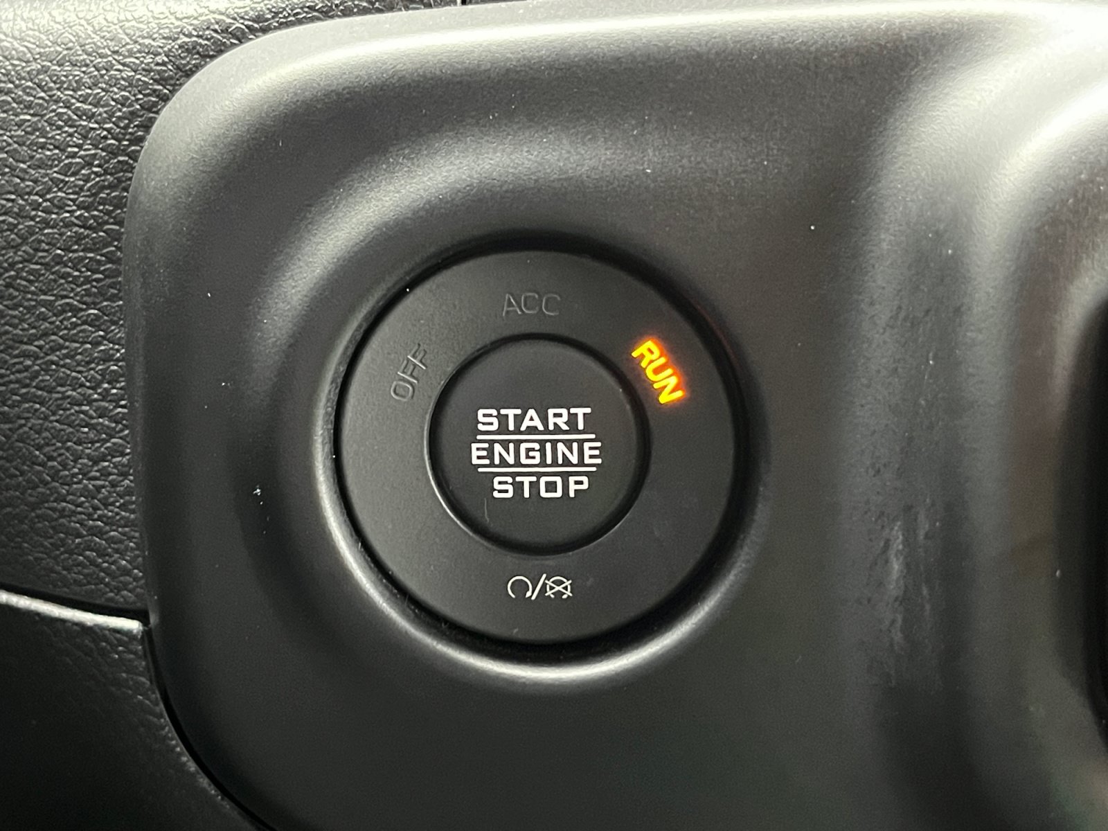 Used 2023 Jeep Wrangler Unlimited w/ Cold Weather Group AWD/4WD image 20