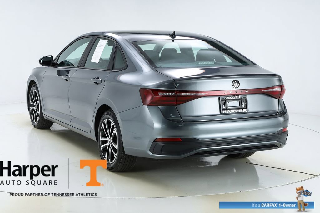 Used 2025 Volkswagen Jetta Sport image 43
